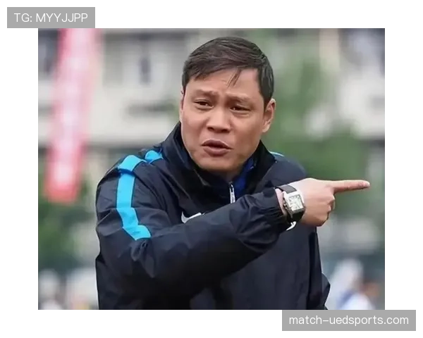 范志毅高位逼抢撕防线,助力国家队连续关键战逆转 范志毅高位逼抢撕防线,助力国家队连续关键战逆转